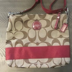 Coach emblem red and brown shoulder purse